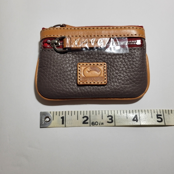 NWOT Dooney & Bourke Pebble Grain Card Case in Elephant - Picture 2 of 13